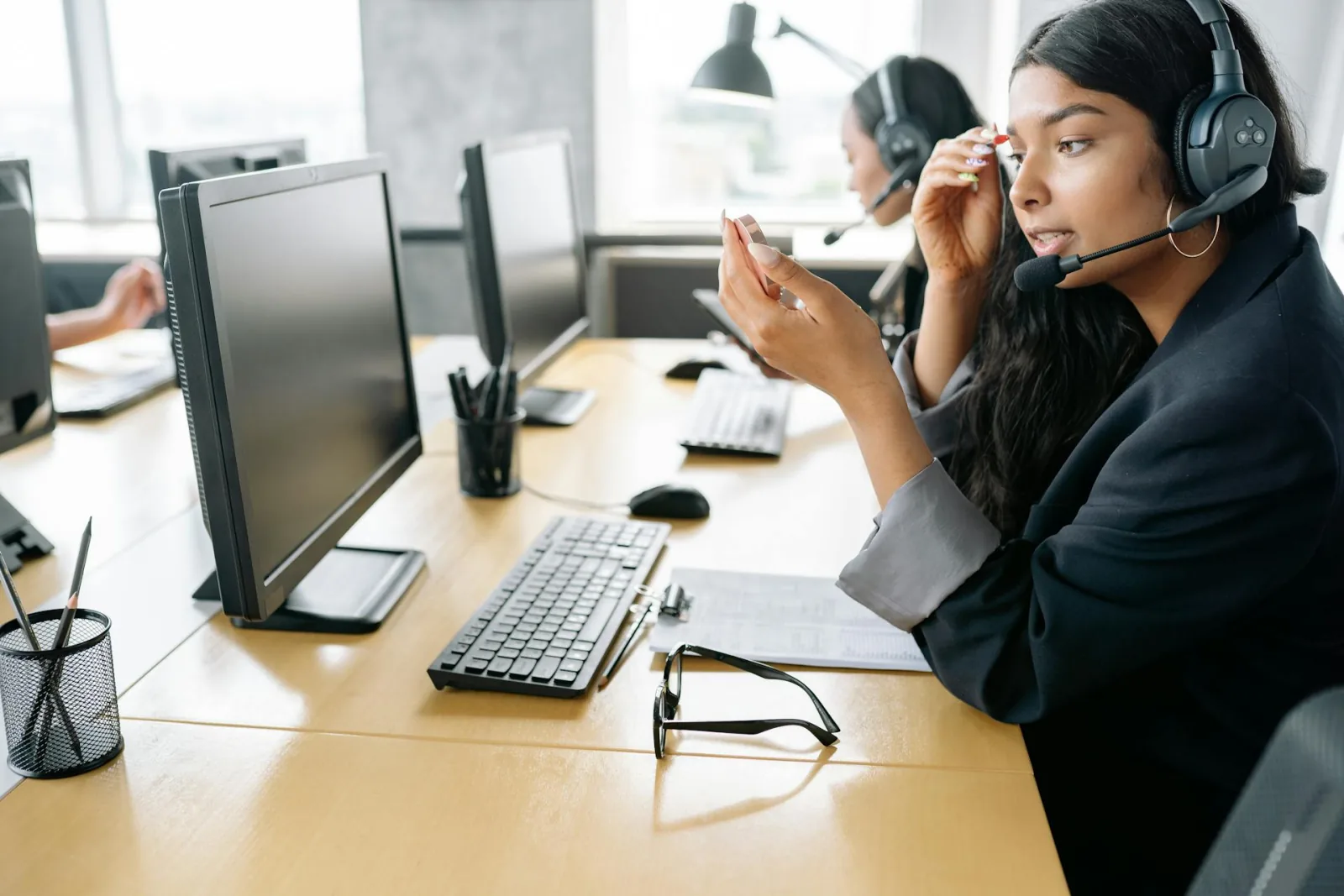 Best Software Tools to Help Small Service Businesses Improve Workflow and Customer Experience