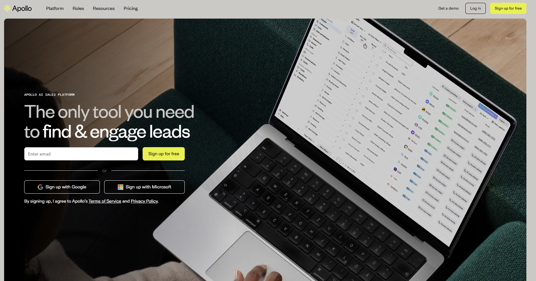 6 Lead Finder Tools That Help Sales Teams Close Faster image Apollo