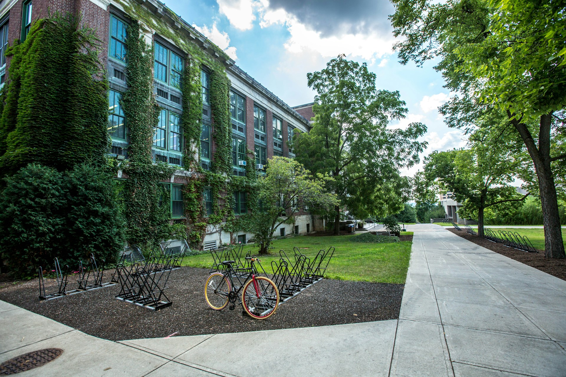 Why Exterior Design Matters in Enrollment Marketing